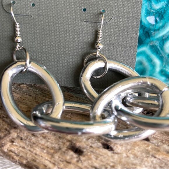 Silver Chai Link Daisy Fuentes Fashion Earrings $16ea / 3 for $25 - Picture 2 of 7